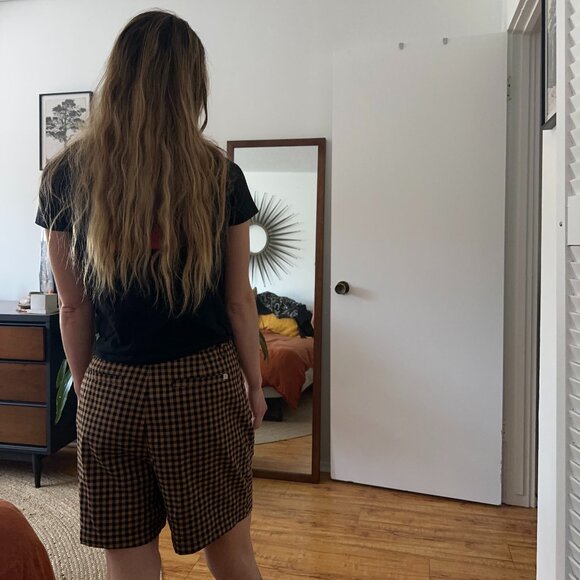 Orange And Black Plaid Pleated Shorts - Picture 2 of 2